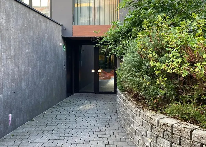 Gorgeous Central Flat With Garage