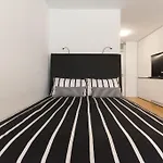 Gorgeous Central Flat With Garage