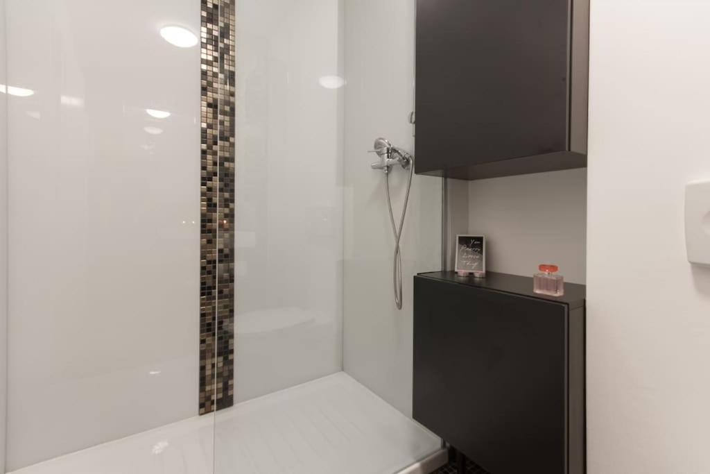 Apartma Gorgeous Flat With Garage *