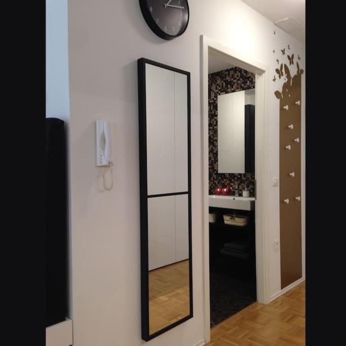 Gorgeous Flat With Garage Apartma