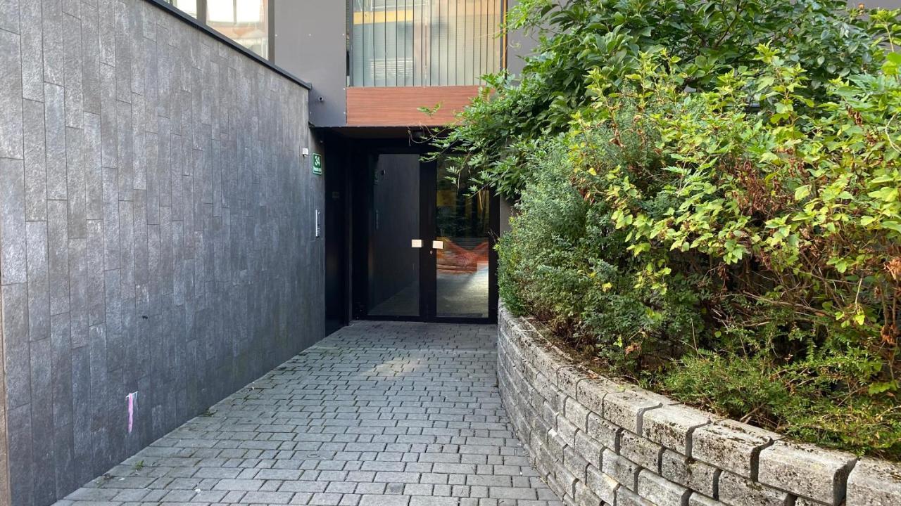 Gorgeous Flat With Garage